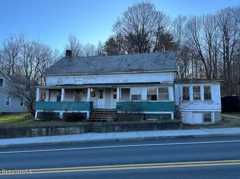 40-42 Grove St, Adams, MA 01220