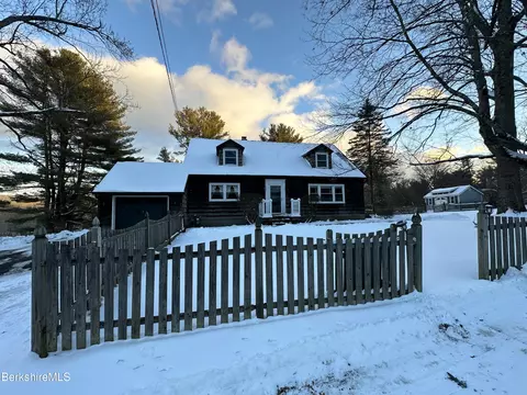 128 Holmes Rd, Lenox, MA 01240