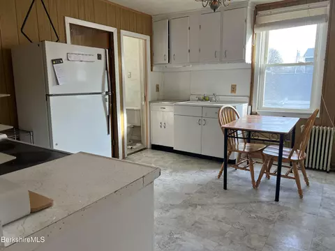 14 Pacific St, Pittsfield, MA 01201 photo 16