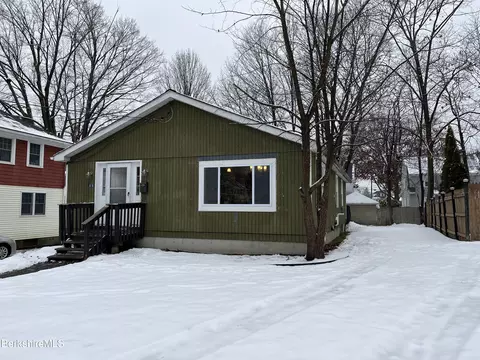 13 Elmhurst Ave, Pittsfield, MA 01201