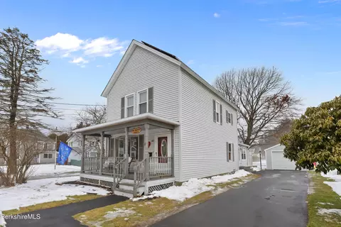 60 Plinn St, Pittsfield, MA 01201