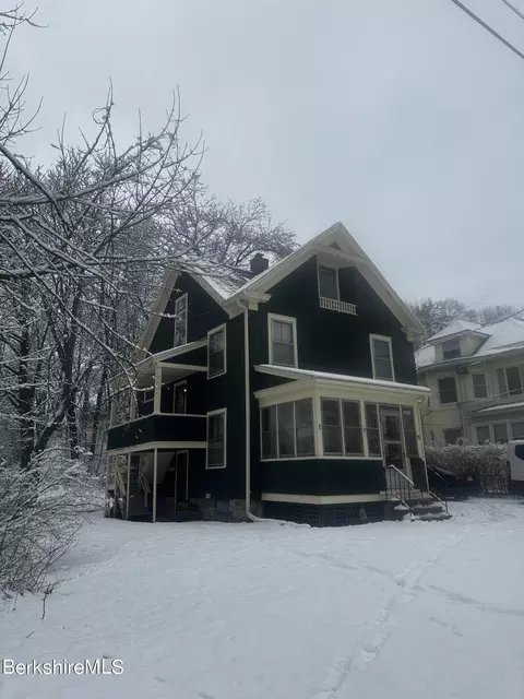 15 Britton St, Pittsfield, MA 01201