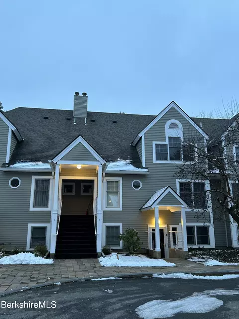 80 Taconic Ave #16, Great Barrington, MA 01230