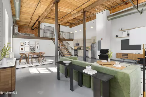 160 Water St #213, Williamstown, MA 01267