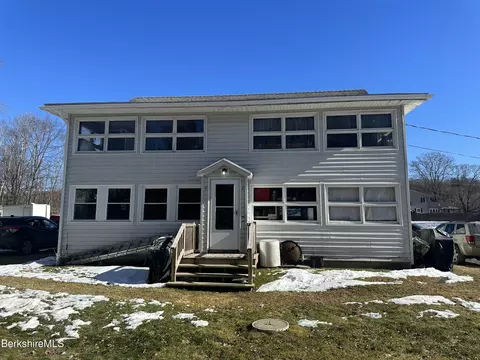 16 Bull Hill Rd, Lanesborough, MA 01237