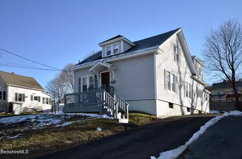 180 Montgomery Ave Ext, Pittsfield, MA 01201