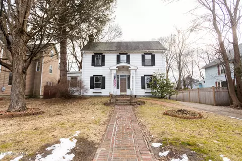37 Buel St, Pittsfield, MA 01201