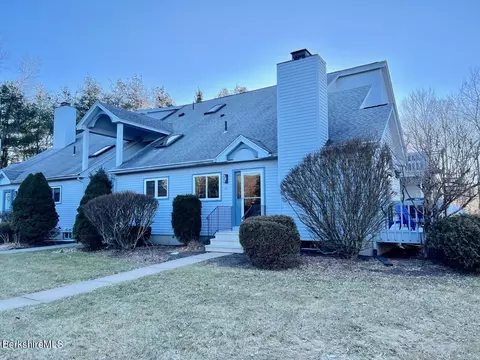 1 Pondview Drive #H-1, Pittsfield, MA 01201