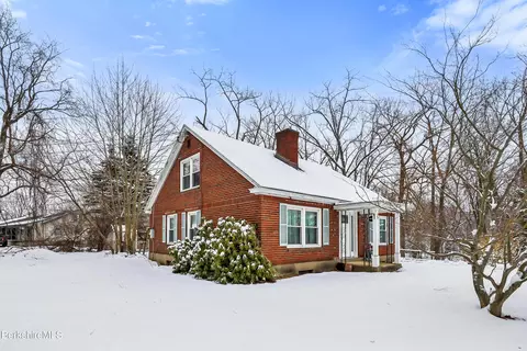 1647 East St, Pittsfield, MA 01201