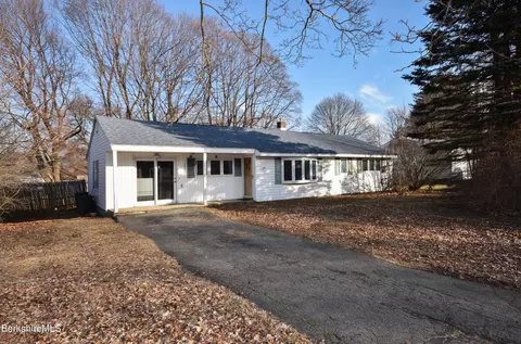 1083 South St, Dalton, MA 01226