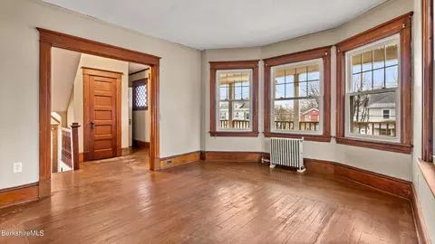 16-18 Pine St, Pittsfield, MA 01201 photo 2