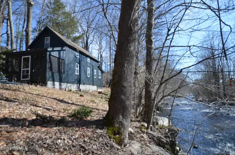 11 River Rd, Sandisfield, MA 01255
