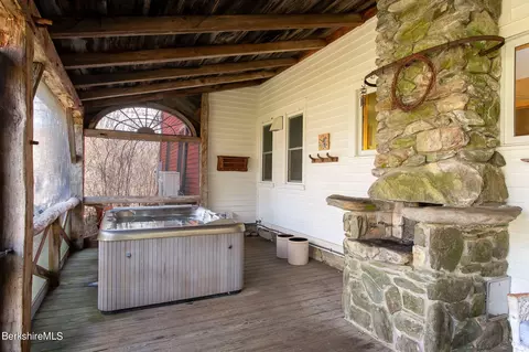 960 S Undermountain Rd, Sheffield, MA 01257 photo 13