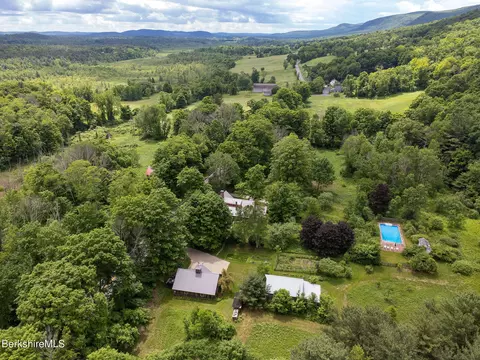 960 S Undermountain Rd, Sheffield, MA 01257 photo 2