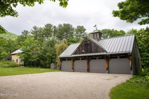 960 S Undermountain Rd, Sheffield, MA 01257 photo 4