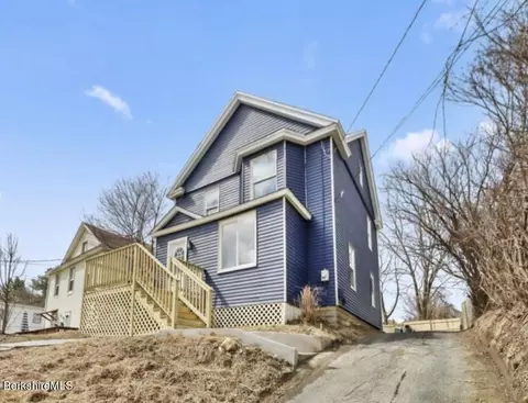 141 Onota St, Pittsfield, MA 01201