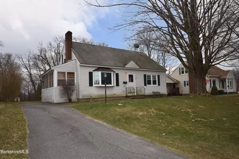 271 Allengate Ave, Pittsfield, MA 01201