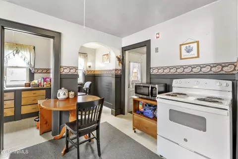 Dining - 45 Backman Ave, Pittsfield, MA 01201 photo 4 of 4