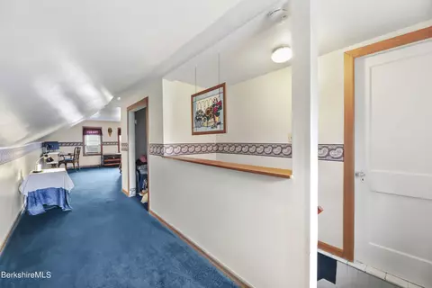 Entry Way - 45 Backman Ave, Pittsfield, MA 01201 photo 1 of 1