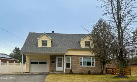 144 Friend St, Adams, MA 01220