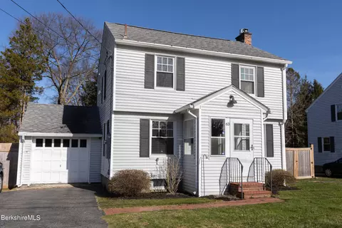 63 Egremont Ave, Pittsfield, MA 01201
