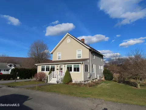 154 Bonair Ave, North Adams, MA 01247