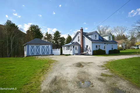 685 Stockbridge Rd, Great Barrington, MA 01230