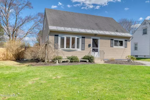 25 State St, Pittsfield, MA 01201