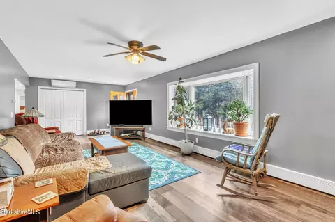 Living - 696 River Rd, Windsor, MA 01270 photo 3 of 4