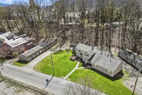 35 Willow Dell, North Adams, MA 01247