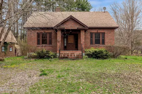 365 S Washington State Rd, Washington, MA 01223