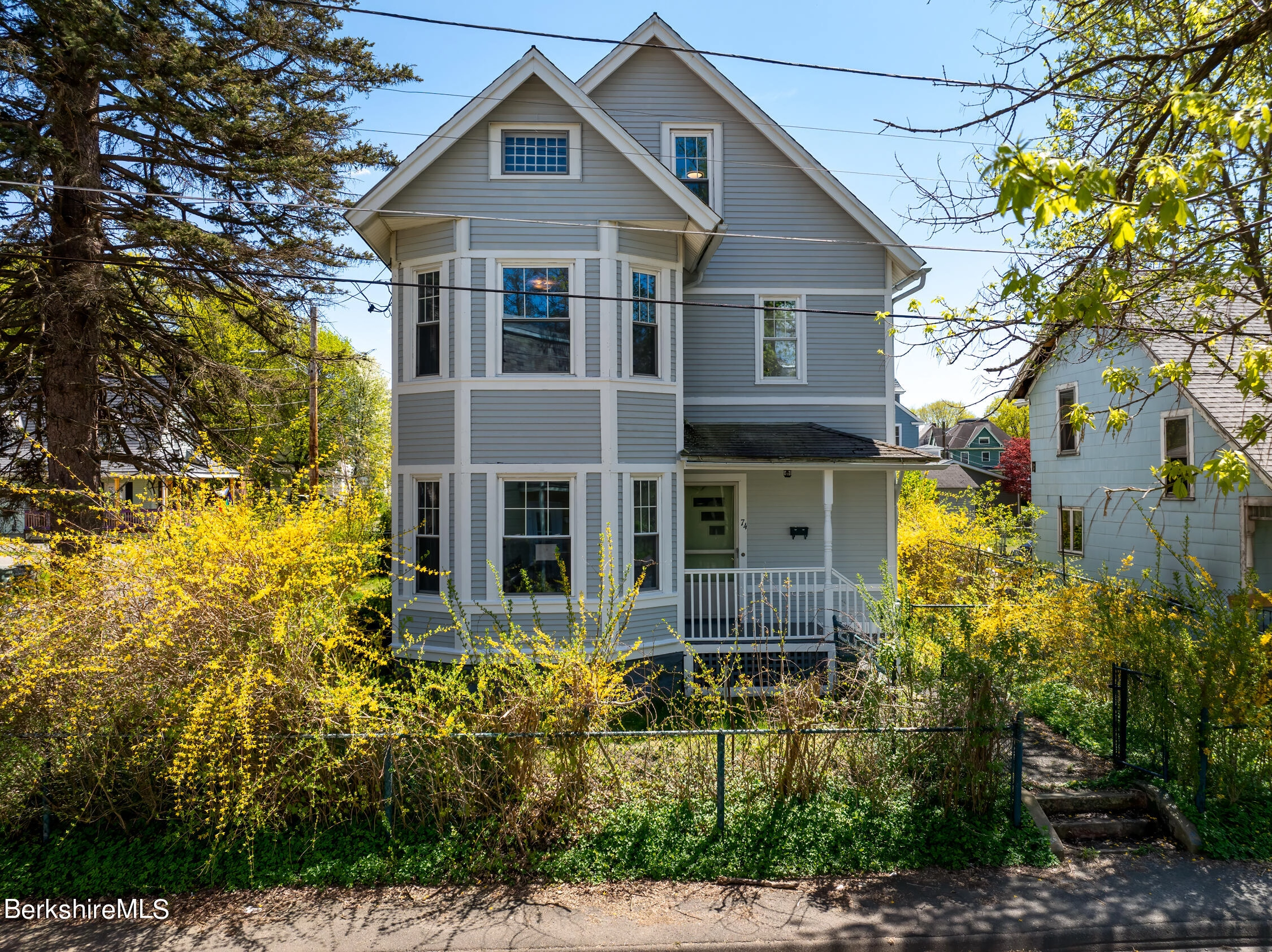 74 Washington Ave  