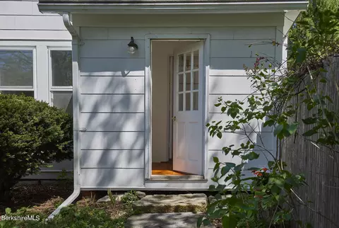 302 Egremont Plain Rd, Great Barrington, MA 01230