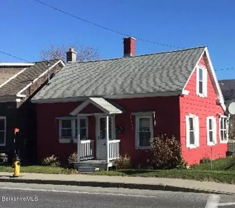 83 Columbia St, Adams, MA 01220