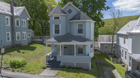 136 North St, North Adams, MA 01247