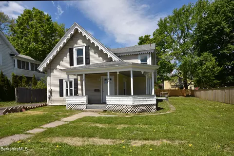 81 Orchard St, Pittsfield, MA 01201