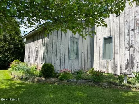 285 Salisbury Rd, Sheffield, MA 01257 photo 9
