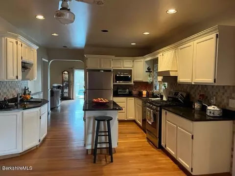 285 Salisbury Rd, Sheffield, MA 01257 photo 11