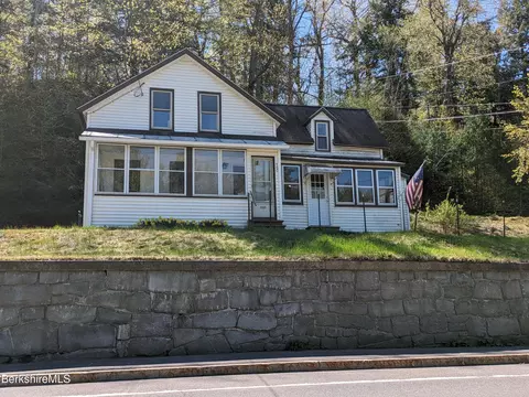 480 River Rd, Clarksburg, MA 01247