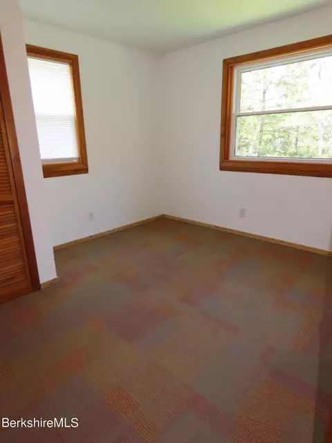 Bedroom - 123 Mohawk Trl, Florida, MA 01247 photo 6 of 8