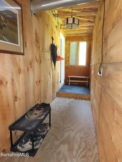 Entry Way - 123 Mohawk Trl, Florida, MA 01247 photo 3 of 4