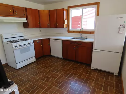 Kitchen - 123 Mohawk Trl, Florida, MA 01247 photo 1 of 5