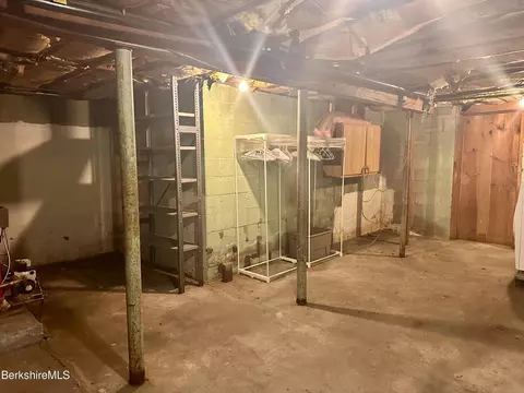 325 Laurel St, Lee, MA 01238 photo 19