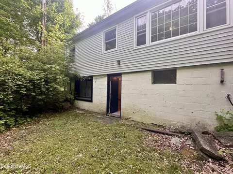 325 Laurel St, Lee, MA 01238 photo 24