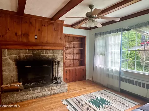 325 Laurel St, Lee, MA 01238 photo 10