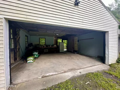 325 Laurel St, Lee, MA 01238 photo 25