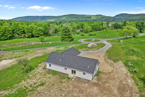65 Erskine Dr, Lee, MA 01238