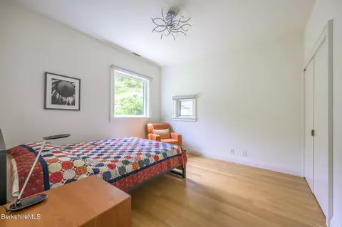 Bedroom - 403 S Undermountain Rd, Sheffield, MA 01257 photo 3 of 4
