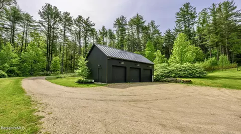 Exterior - 403 S Undermountain Rd, Sheffield, MA 01257 photo 2 of 11