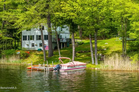 12 Sylvan Rd, Monterey, MA 01245